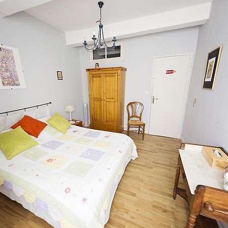 L'Arche Des Chapeliers Bed & Breakfast Foix Exterior photo