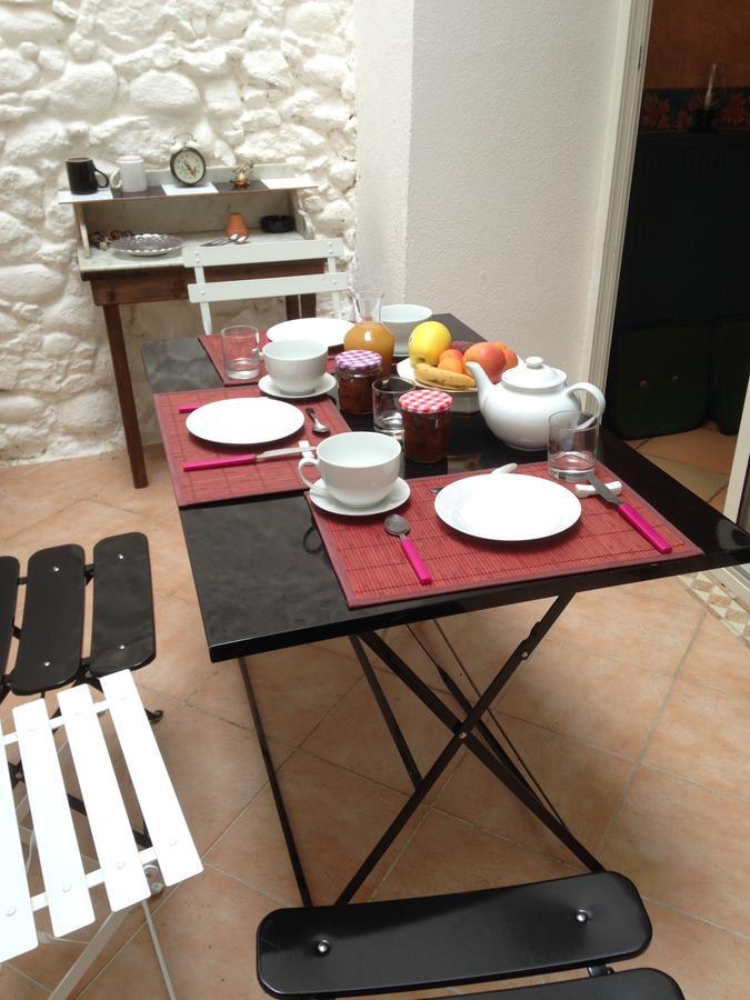 L'Arche Des Chapeliers Bed & Breakfast Foix Exterior photo