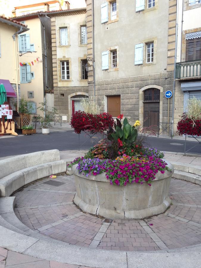 L'Arche Des Chapeliers Bed & Breakfast Foix Exterior photo