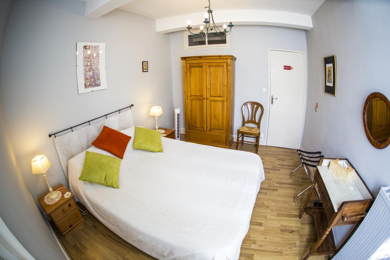 L'Arche Des Chapeliers Bed & Breakfast Foix Exterior photo